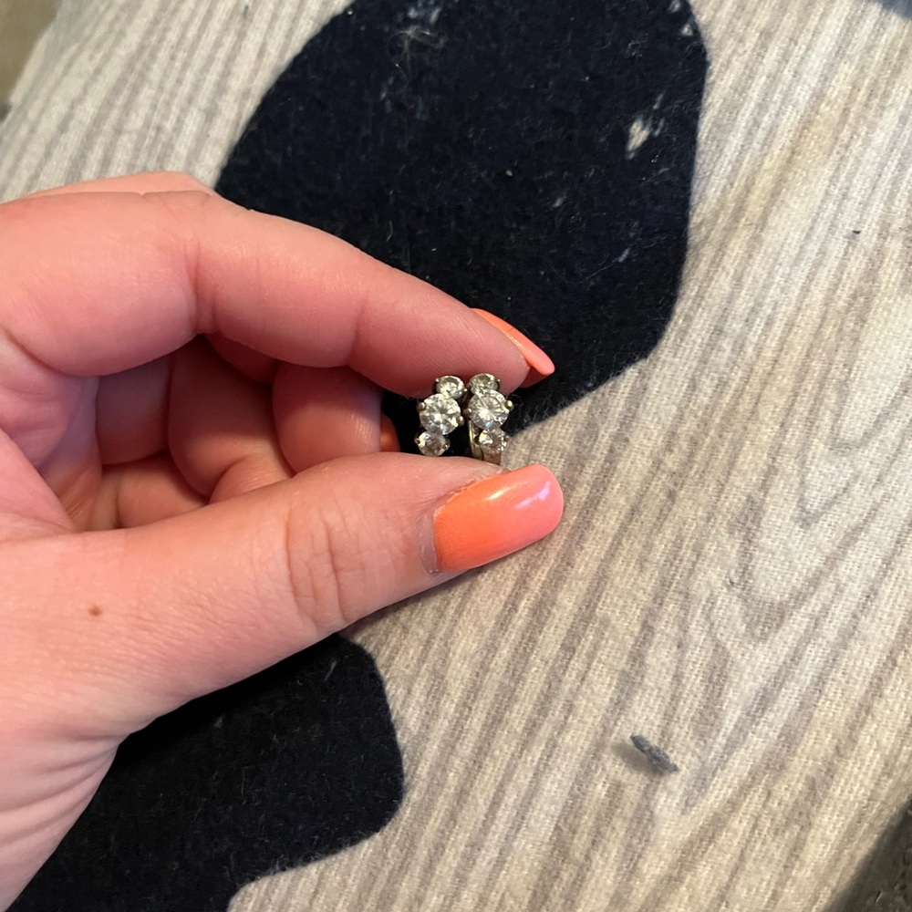 ❤️‍🔥5 for $25❤️‍🔥 Mini hoop earrings